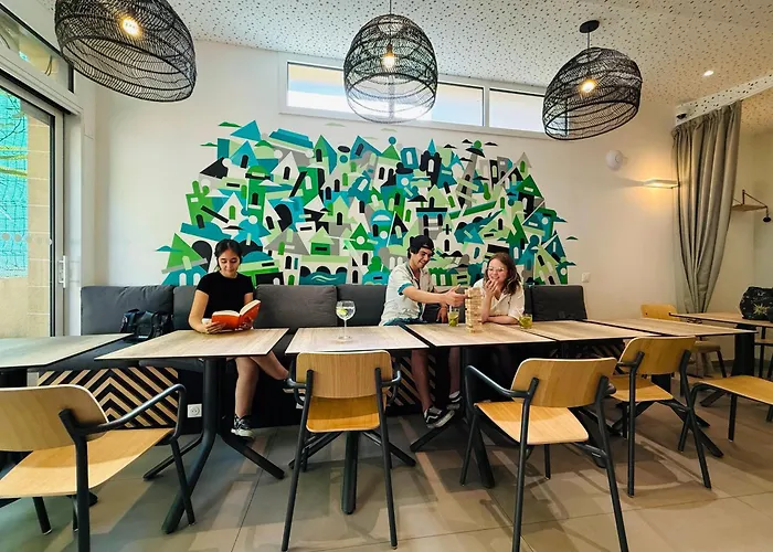 Pariisi Hostellit